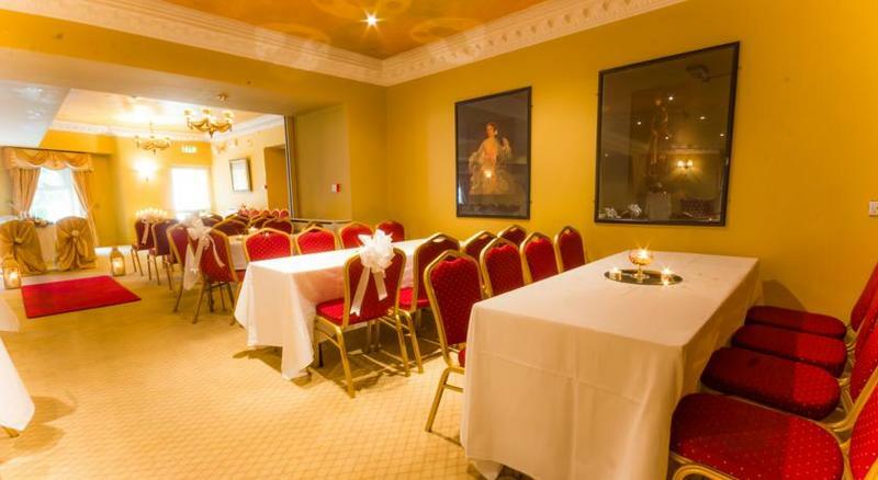 Tf Royal & Theatre 3* Castlebar